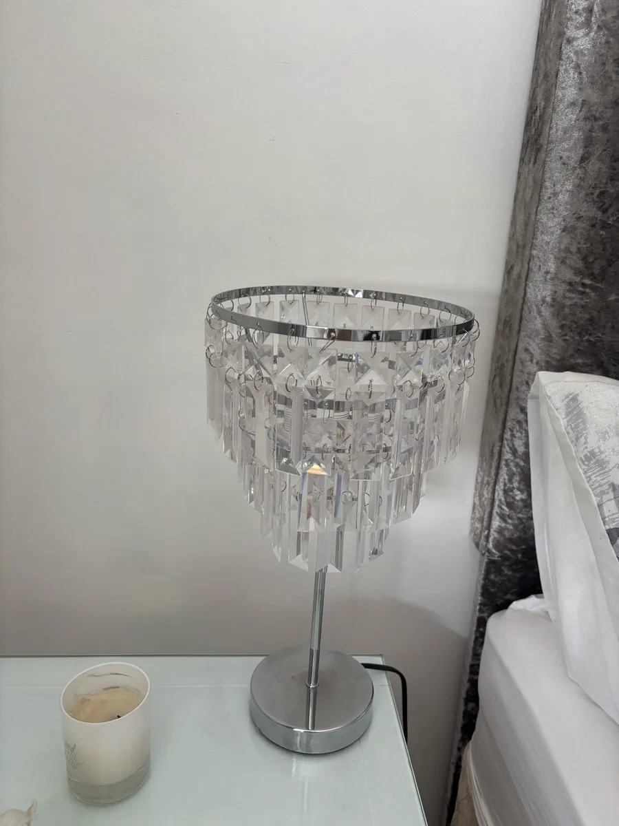 Bedside and ceiling light - Image 1