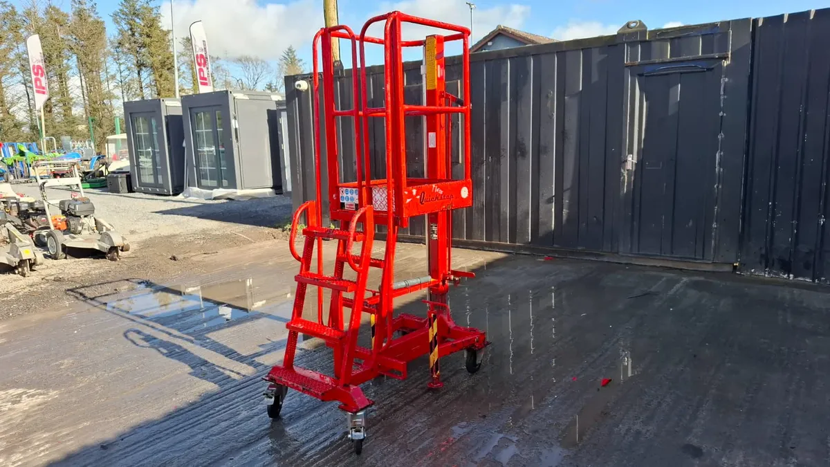 Quickstep 201 Step Ladder - Image 3