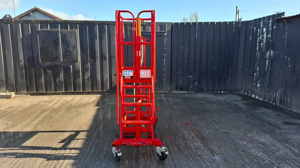 Quickstep 201 Step Ladder - Image 2