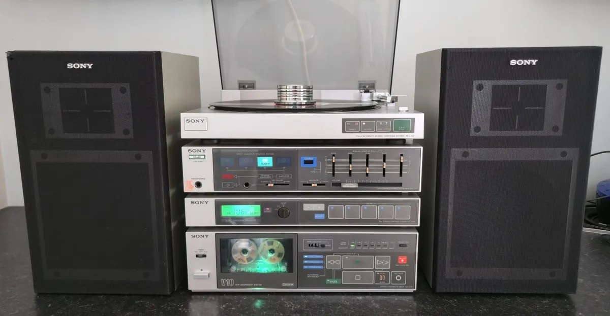 FULL SET  SONY  V10  AUTOMATIC TURNTABLE  SPEAKERS - Image 1