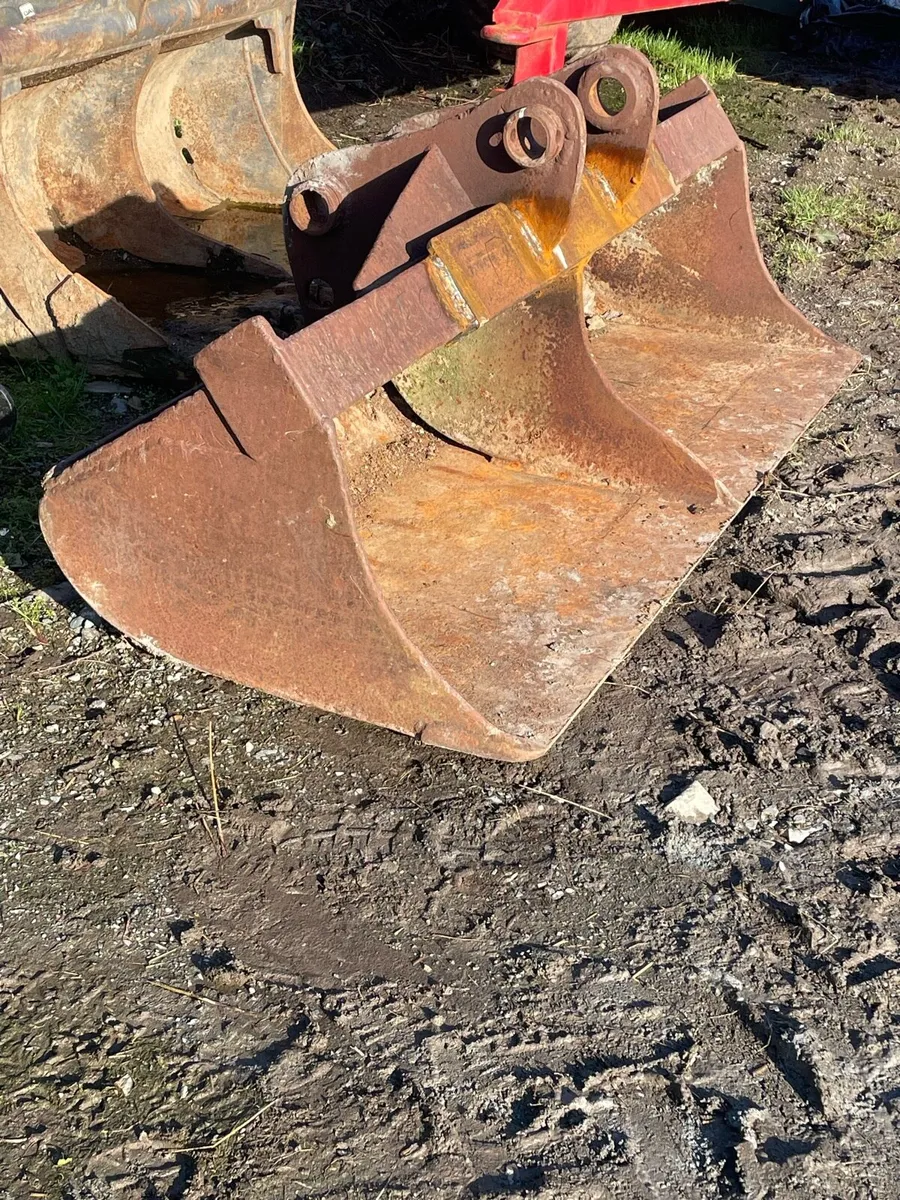 6 foot grading bucket - Image 1