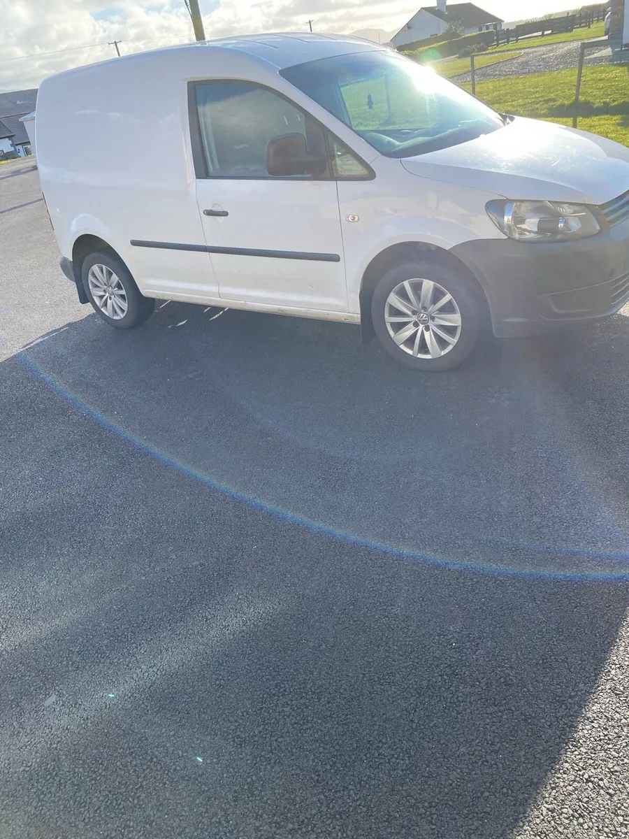 2013 caddy quick sale 1.6 d - Image 2