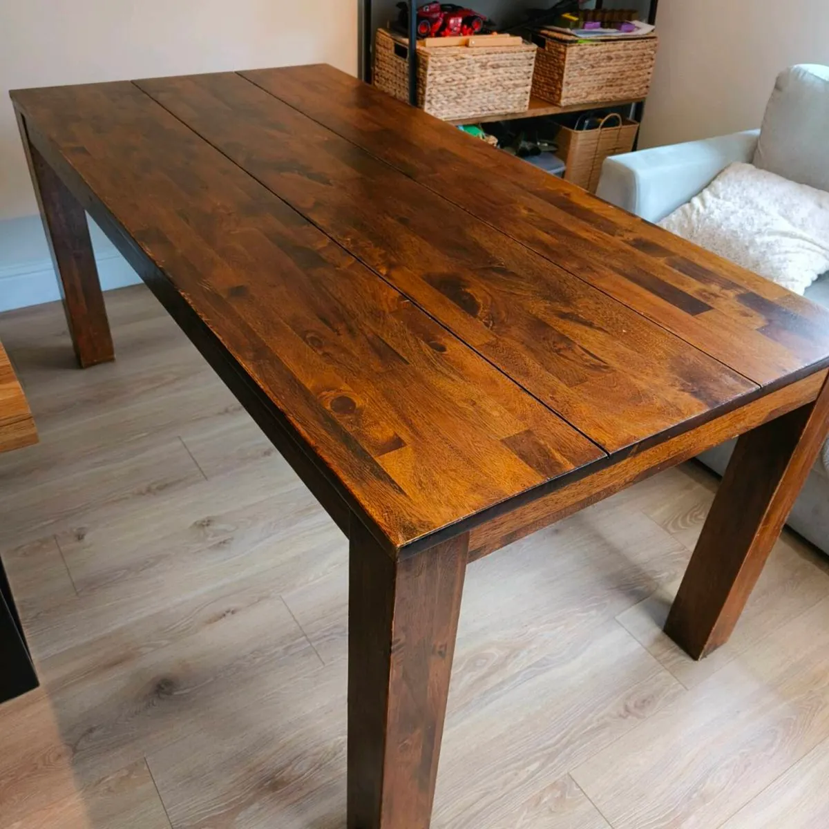 Dinning table - Image 1