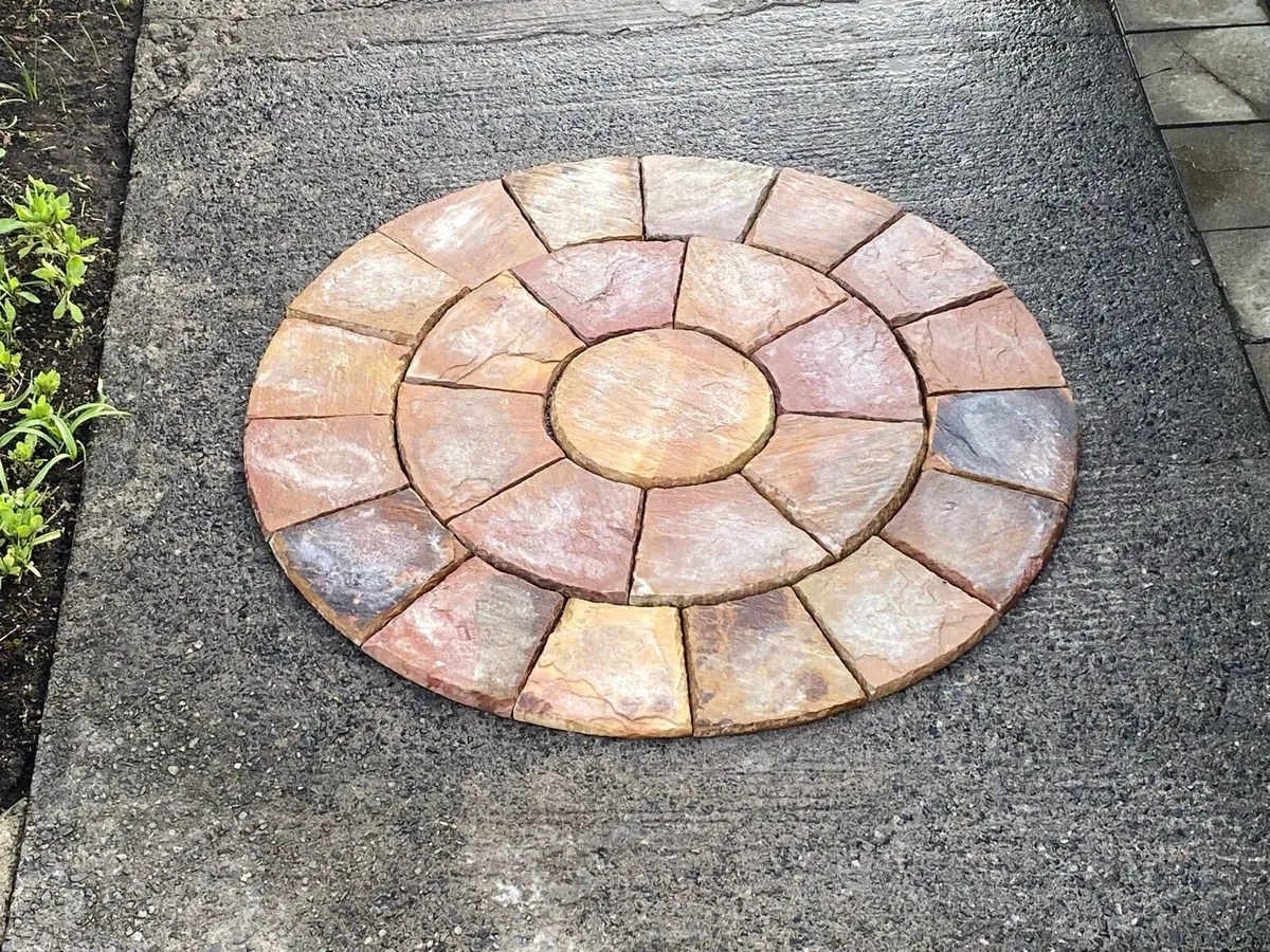 Limestone paving circle - Image 3