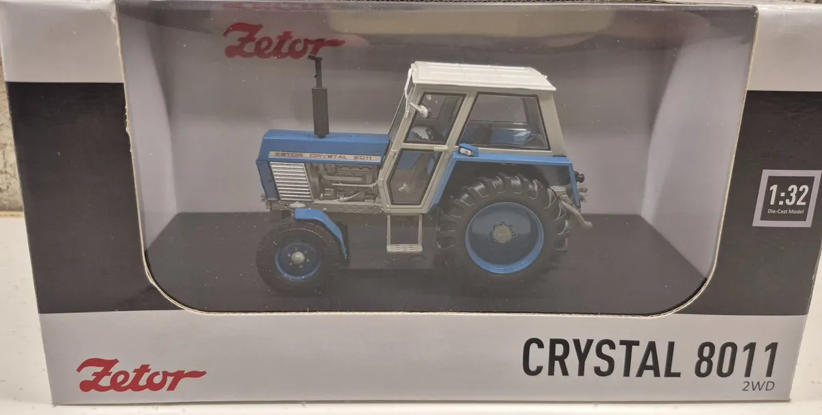 Zetor 8011 2WD Tractor Diecast model - Image 4