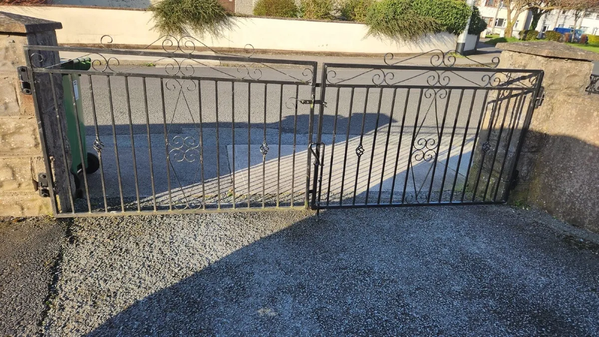 Galvanized Steel fence - Image 1