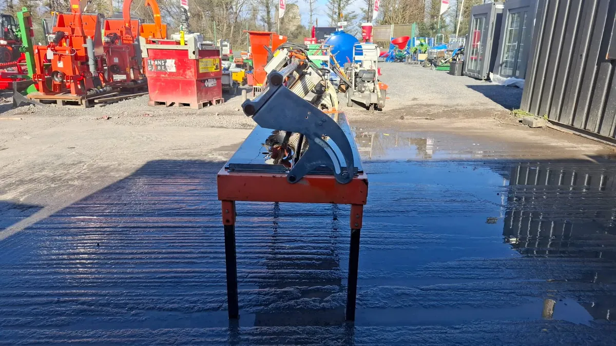 Red Band Sega MB150 Table Saw - Image 3