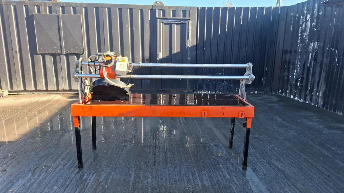 Red Band Sega MB150 Table Saw - Image 2