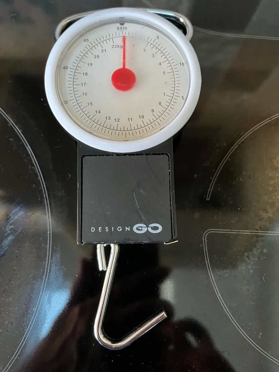 Luggage scales
