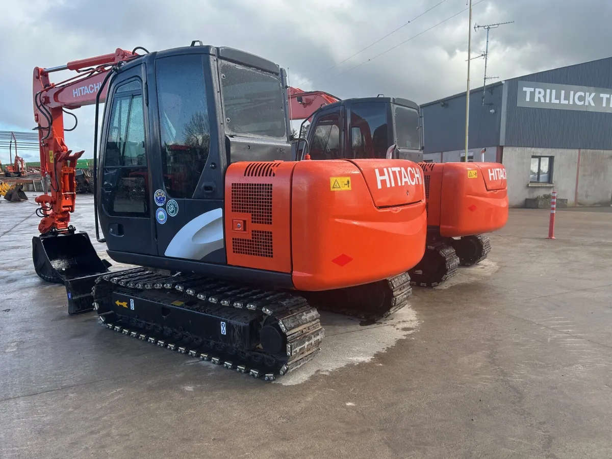 x2 Hitachi Zaxis 60 C/W Thumb Grabs & Rubber Pads - Image 2