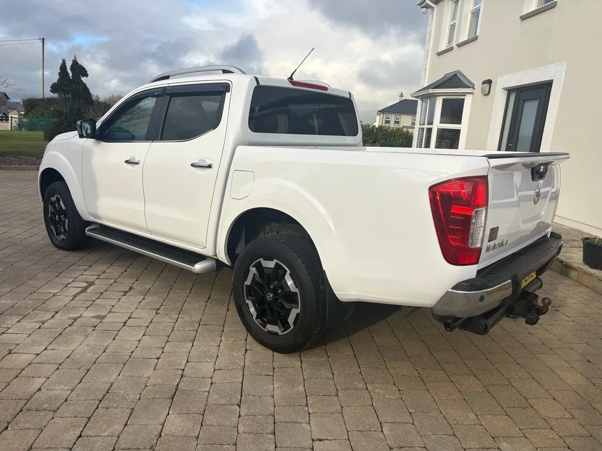 NISSAN NAVARA  TOP OF RANGE (NO VAT) - Image 3