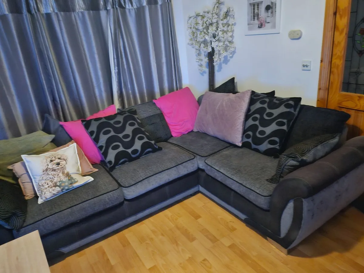 Corner Sofa dfs - Image 1