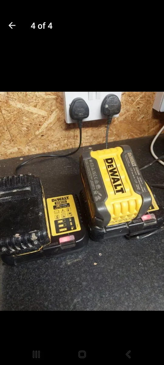 Dewalt chargers - Image 4