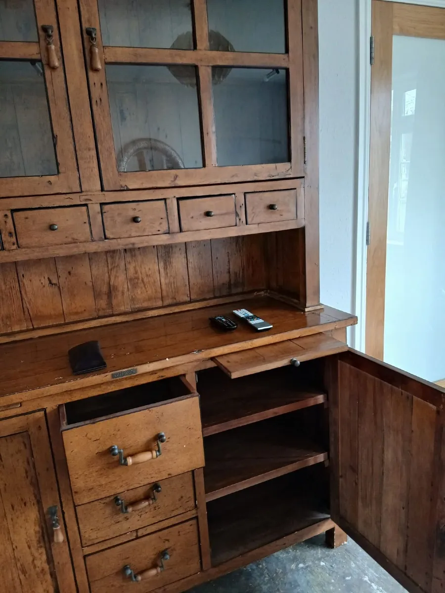 Cotswold Hardwood Display Cabinet/Dresser - Image 2