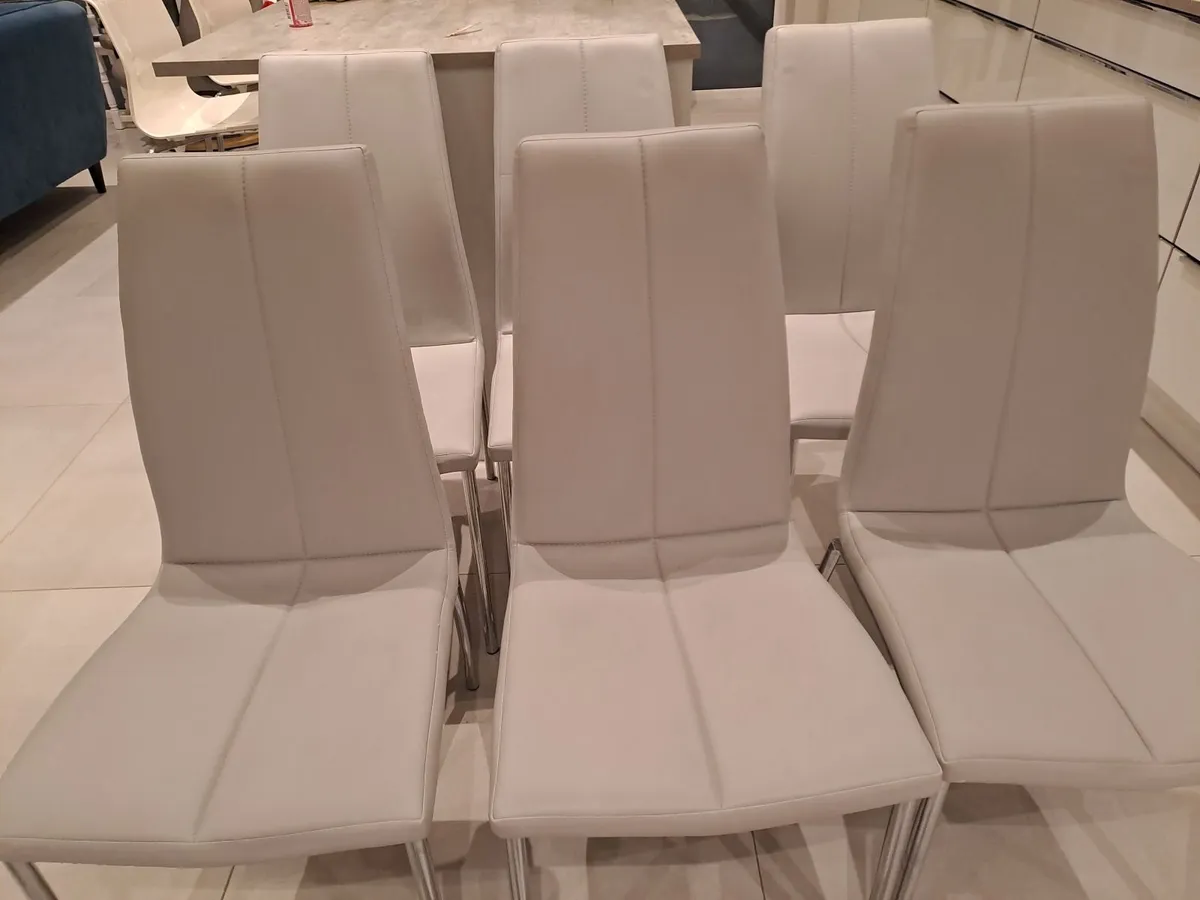Dining chairs - Image 4