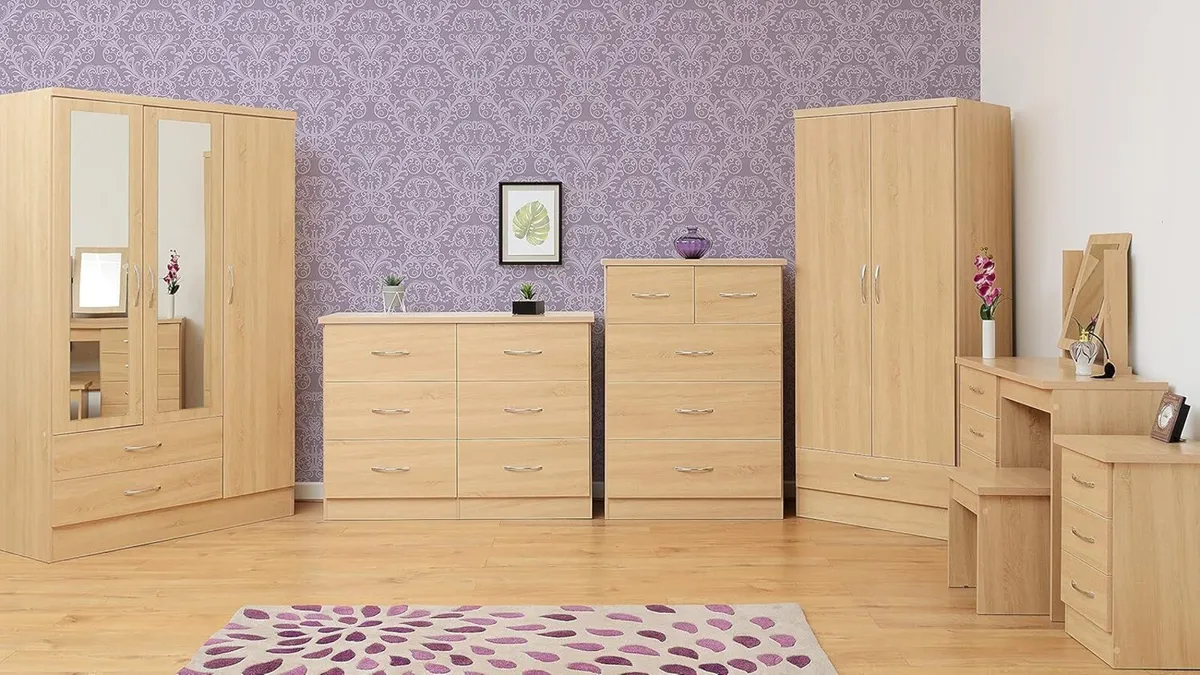 Nevada 3+2 Drawer Chest in Sonoma Oak Effect - Image 2