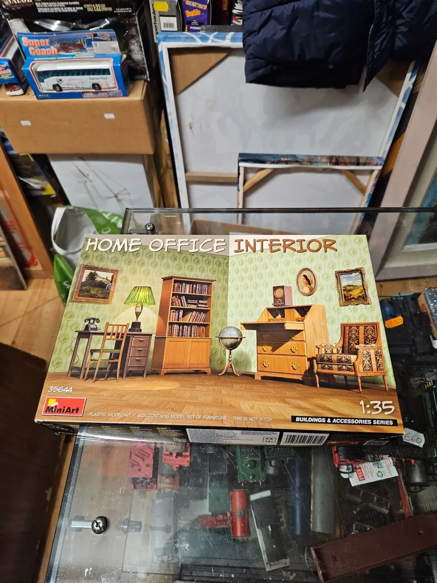 Airfix Miniart Home Office Interior - Image 1