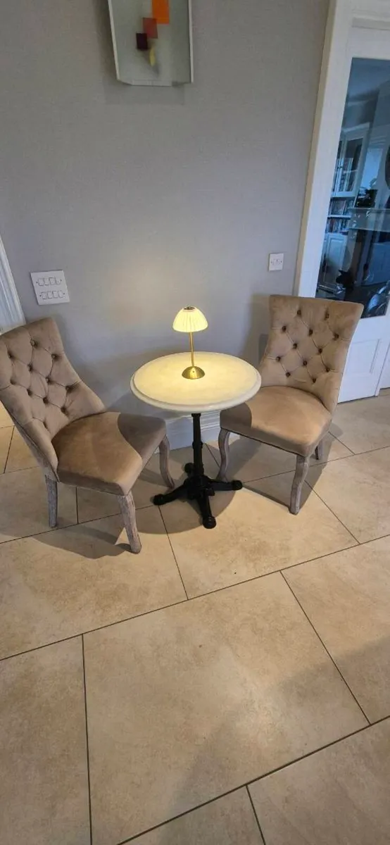 restuarant/barTables – Solid Top & Metal Base – - Image 3