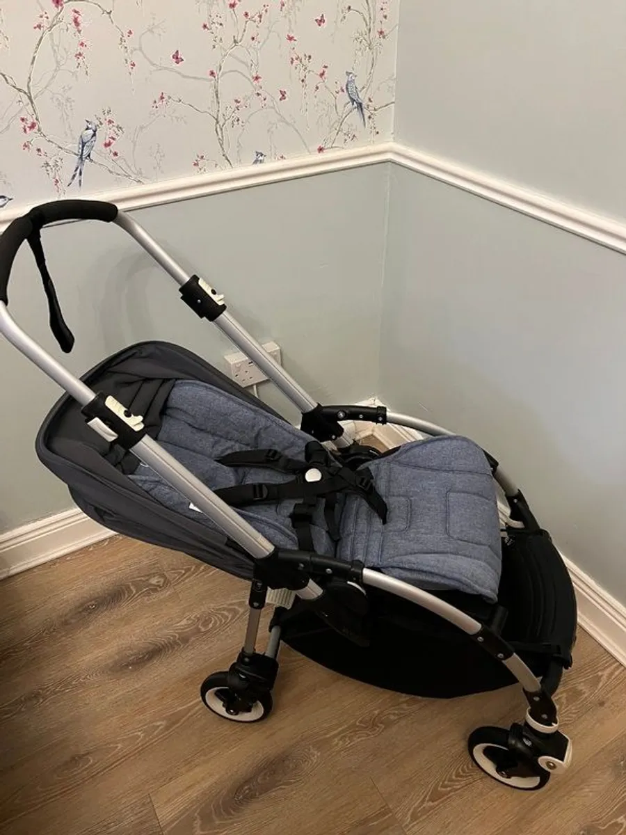 Bugaboo Bee with NEW Canopy and Rain Cover - Image 4