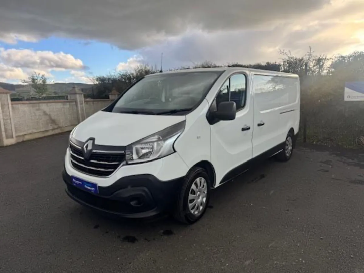 Renault Trafic Business+ LWB - High Spec - Image 3