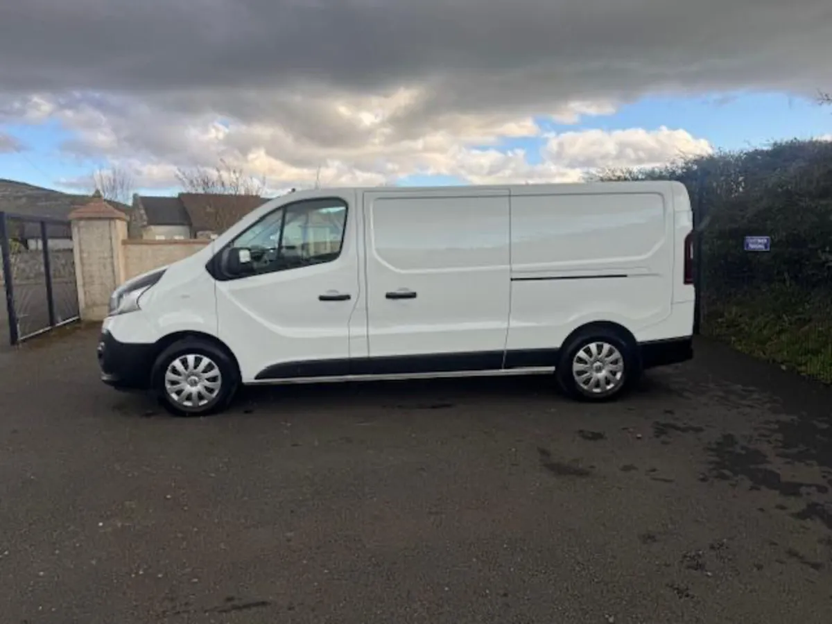 Renault Trafic Business+ LWB - High Spec - Image 4