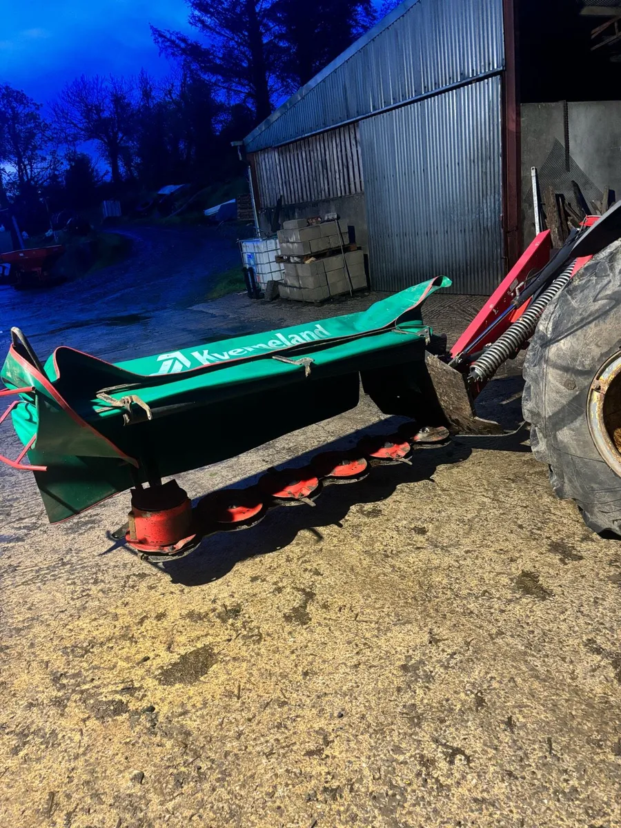 Fertiliser spreader - Image 3