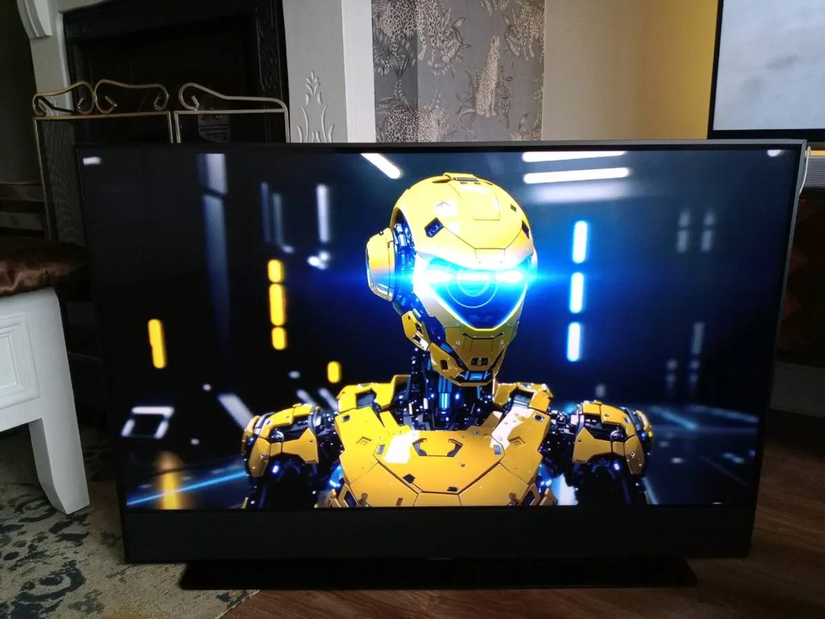 43" Sky glass TV QLED screen - Image 4