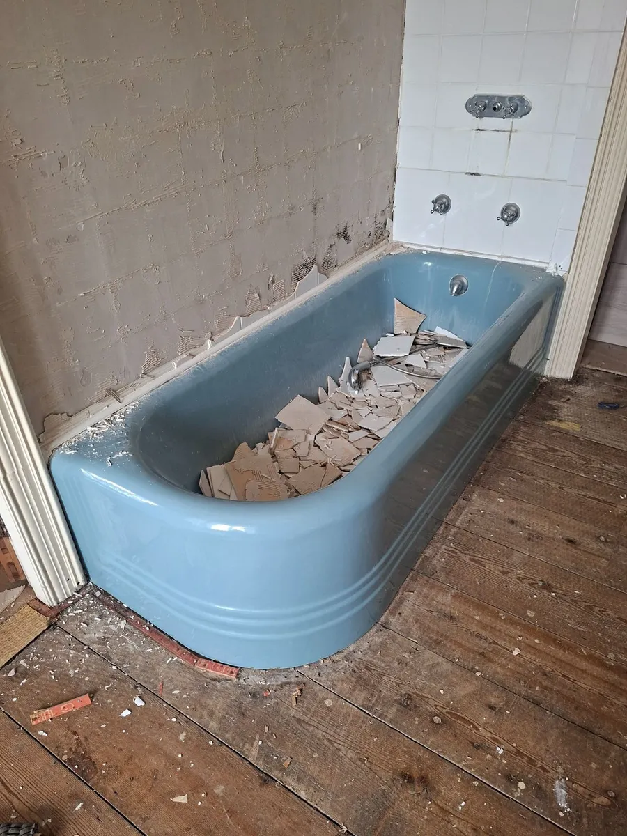 Cast iron Bath - Image 1