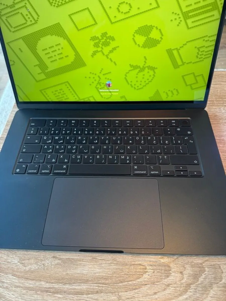 Apple MacBook Air 15" M2 (Midnight) - Mint Condition - 99% Battery - Image 1