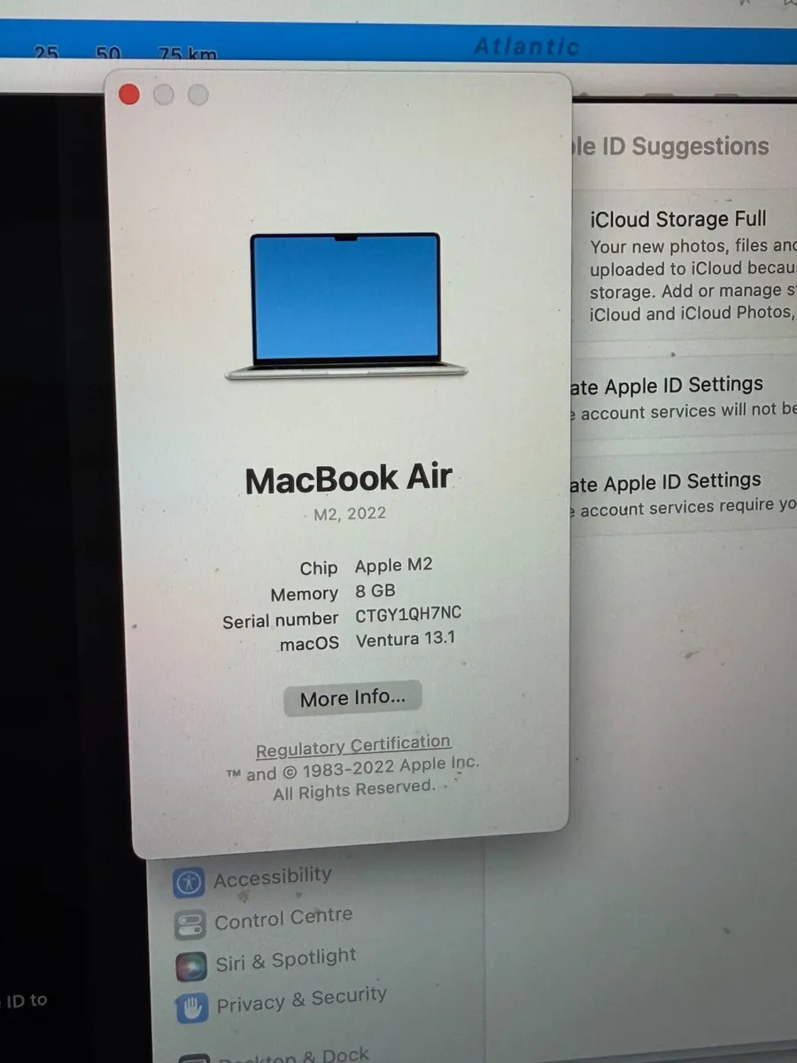 13" Macbook Air M2 256GB - Image 2