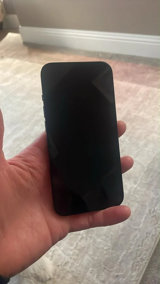 iPhone 14 sim free 128GB mint condition - Image 1