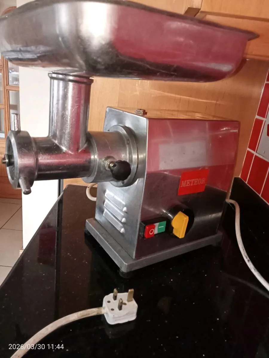 Meteor meat grinder machine - Image 3