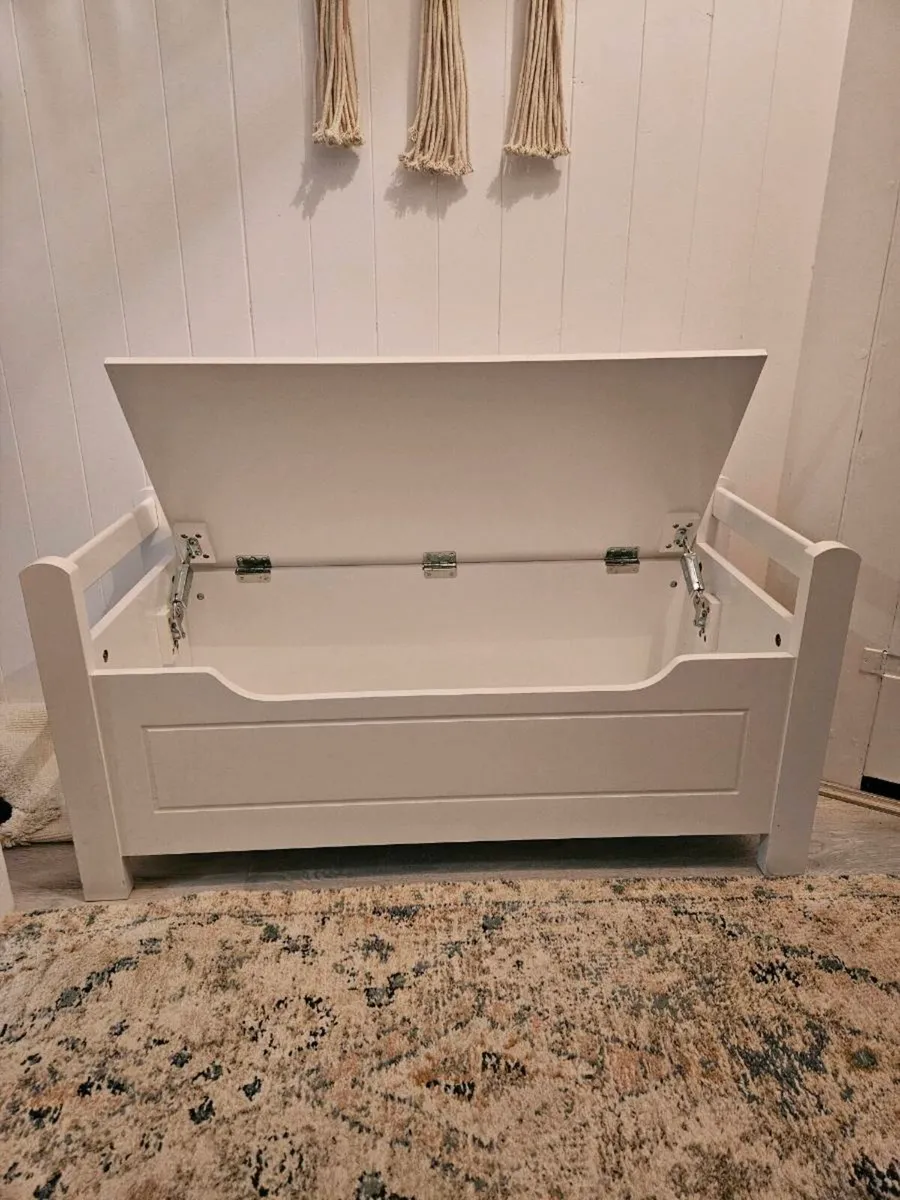 Storage bench - Image 3