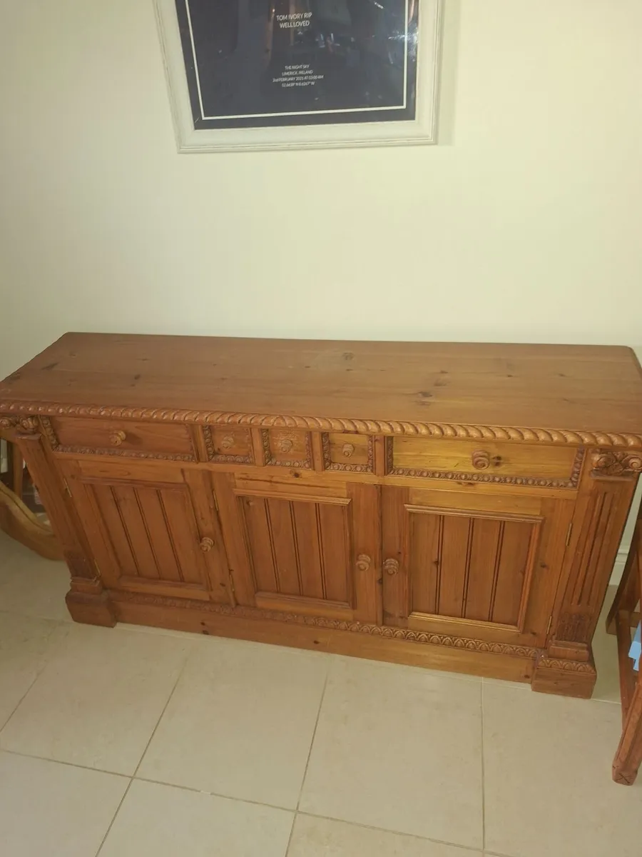 Dining room furniture - Image 1