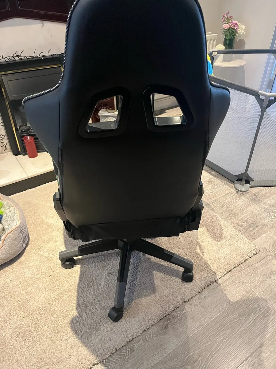Gaming Chair - Image 2