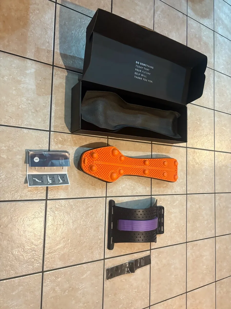 BACK EXERCISER, SELLING 1/2 PRICE!! - Image 1