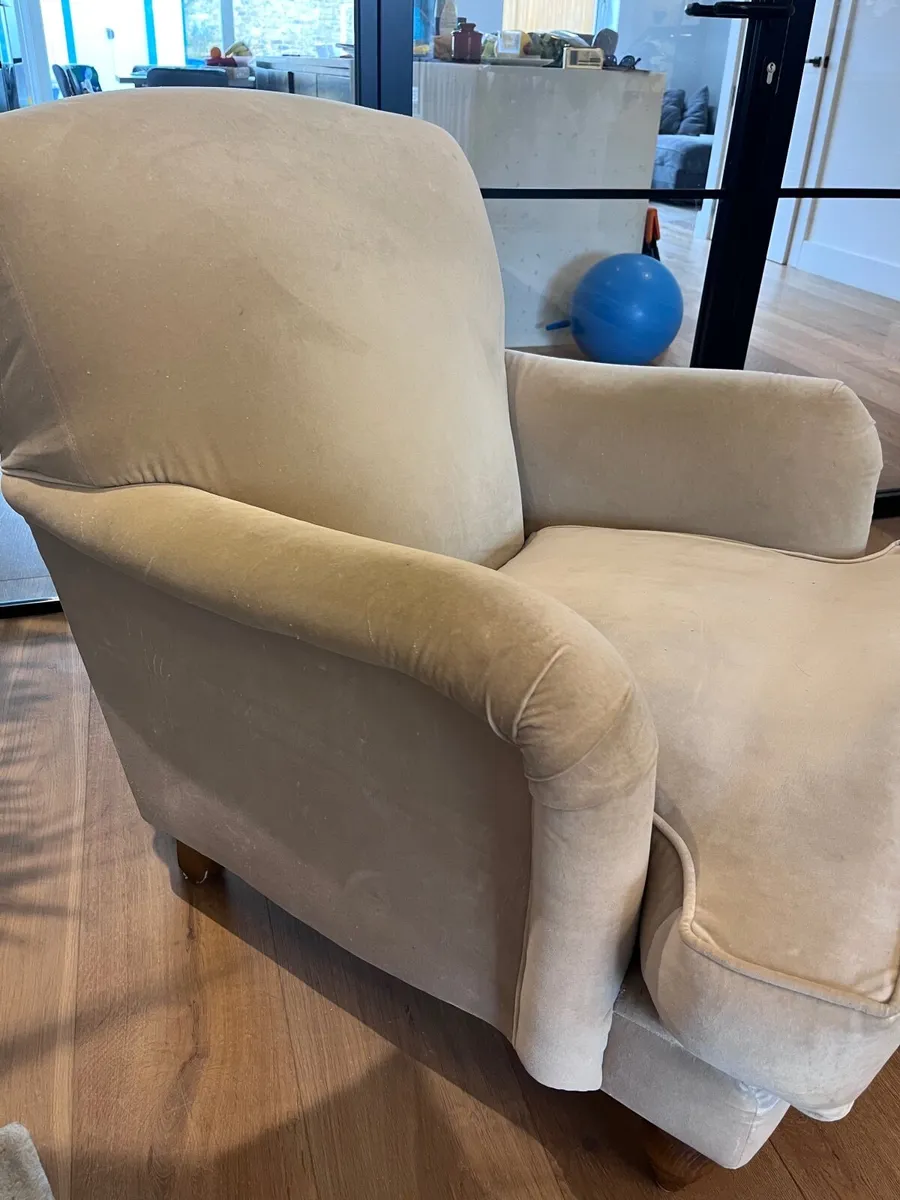 Beige Suite 3-2-1 scotch garded - Image 4