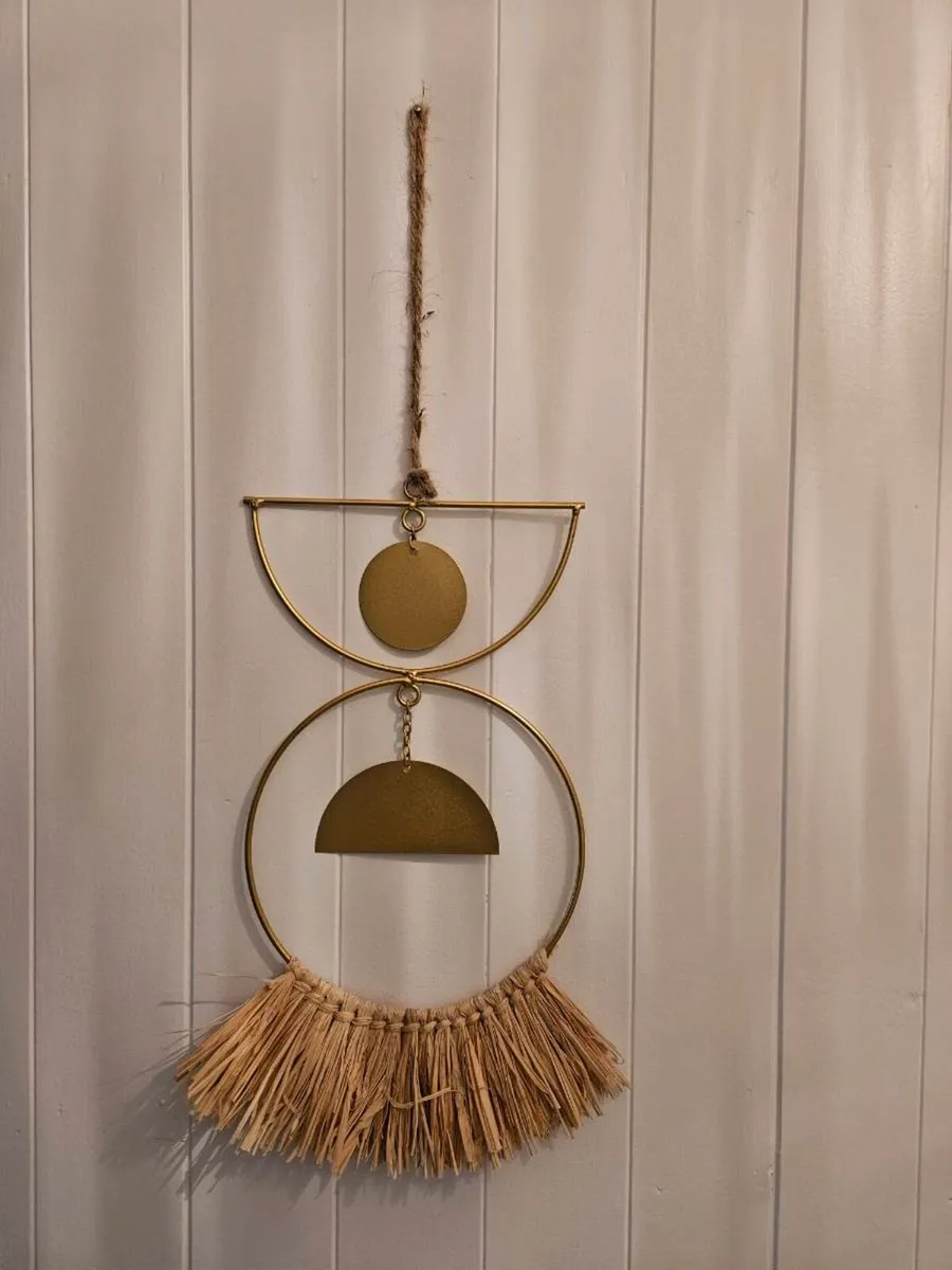 Wall decorations - Image 1