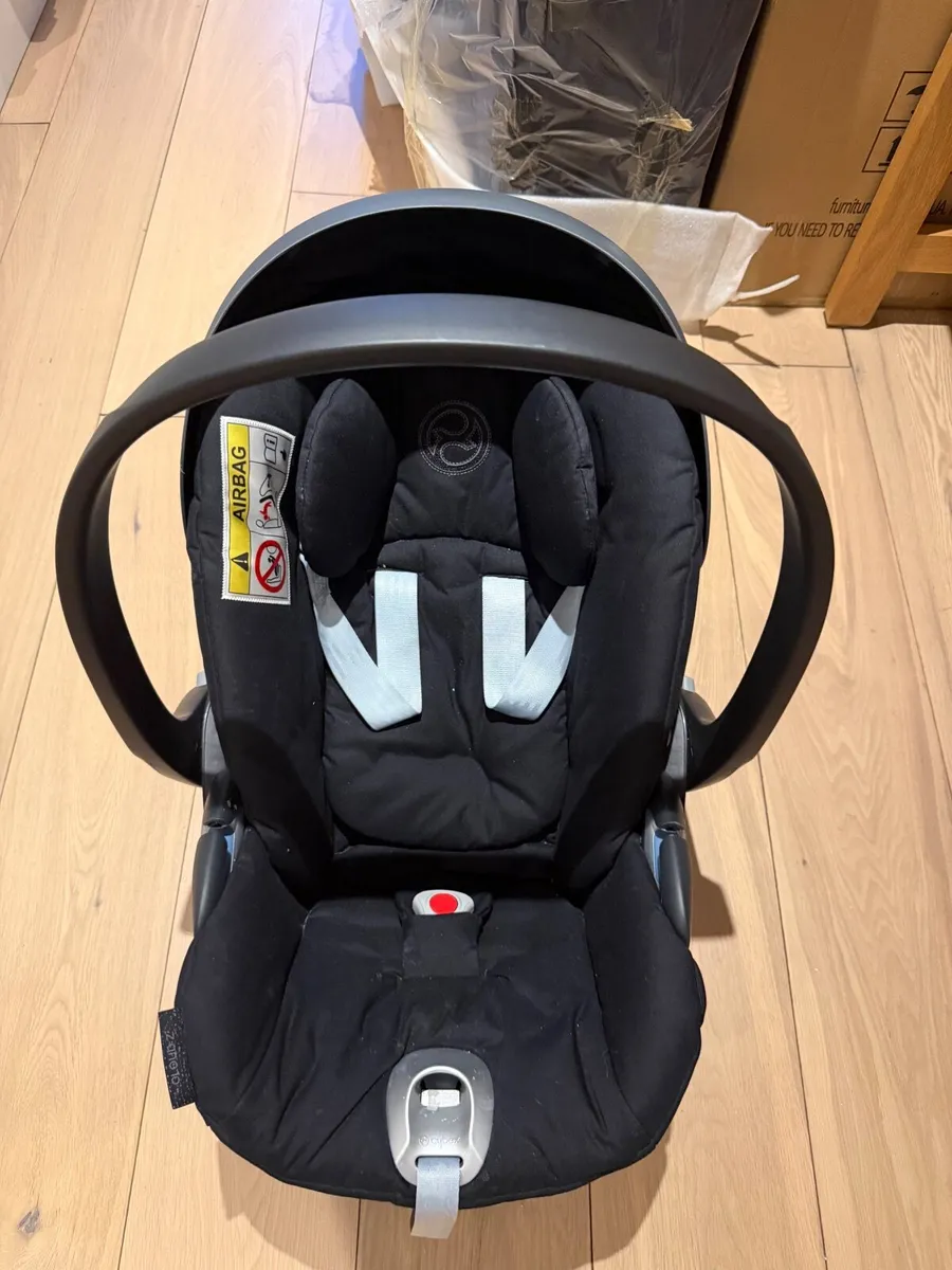 Cybex Car Seat - Image 4