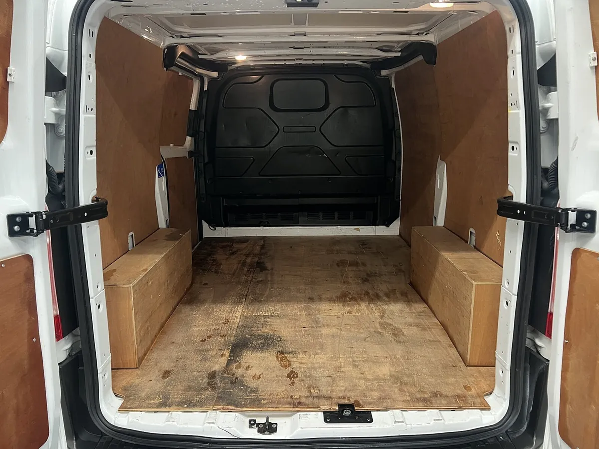 2023 Ford Transit Custom Panel Van - Image 2
