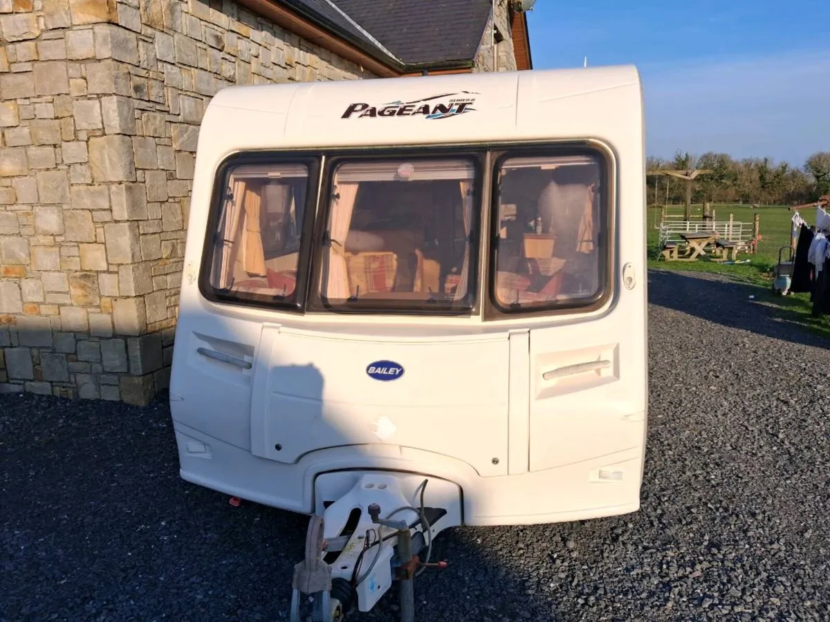 Bailey pageant 6berth - Image 2