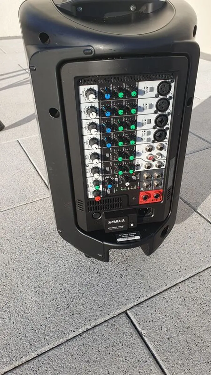 Yamaha Stagepas 400BT PA system - Image 3