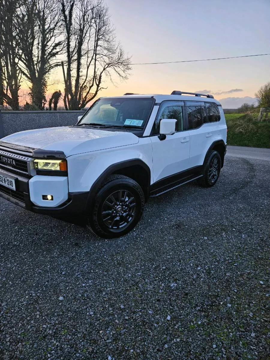 Toyota Landcruiser - Image 4