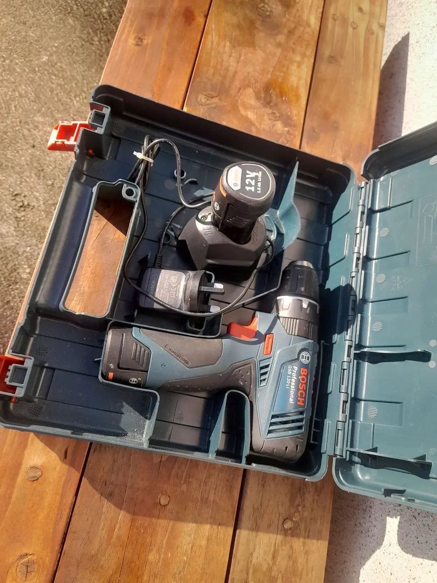 Bosch Professional drill driver with impact functi