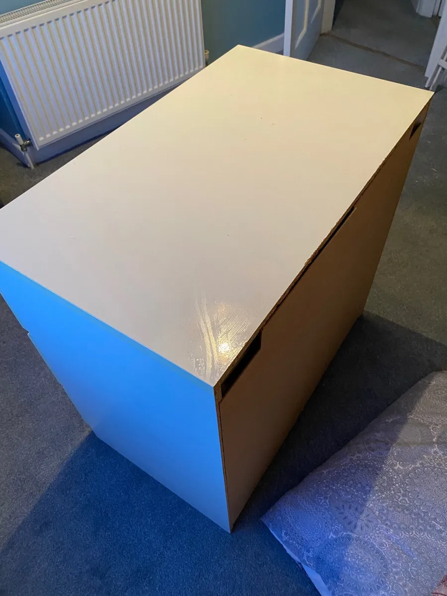 Chest of drawers - Image 2