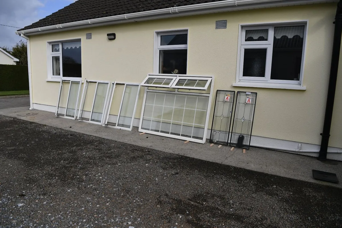 WHITE ALUMINIUM   WINDOWS - Image 2