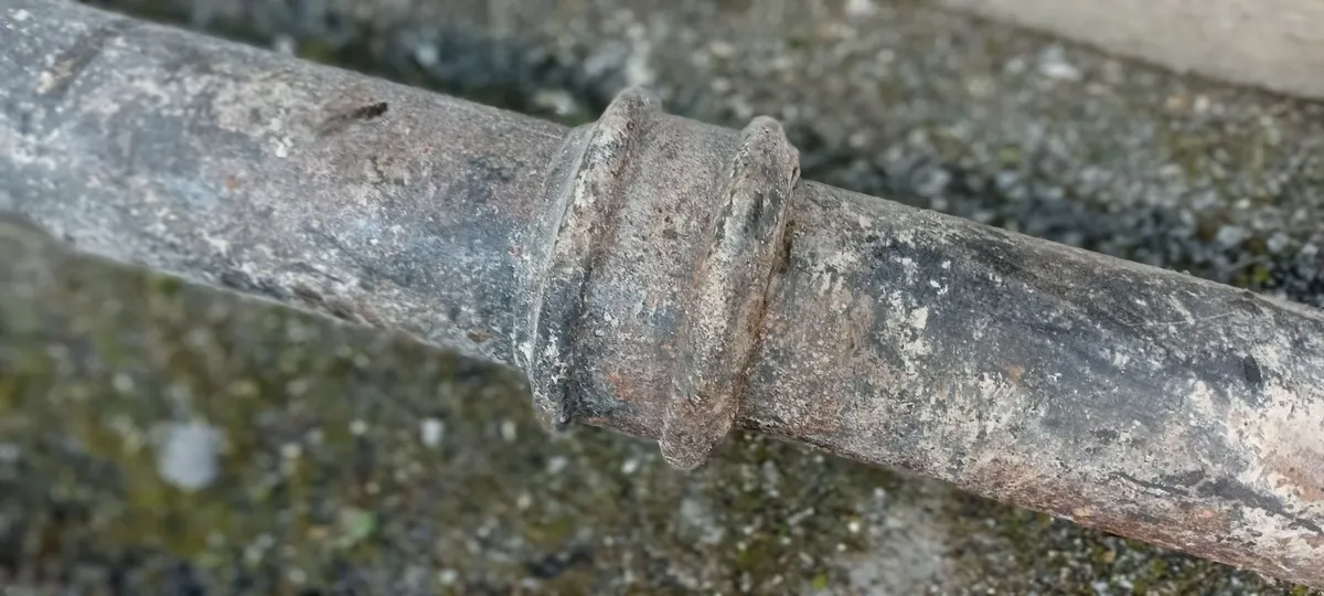 4in Cast Iron pipe - Image 1