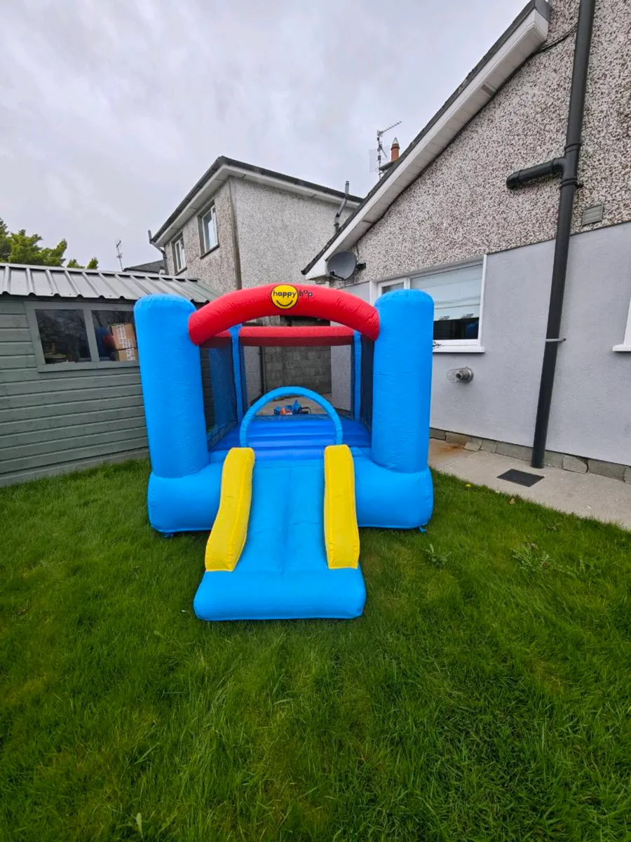 Kids Small Bouncy Castle - Image 1