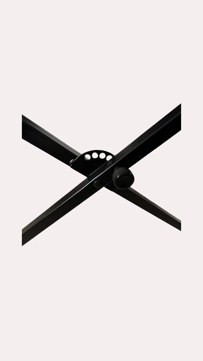 Yamaha Electronic Keyboard with Stand - Image 4