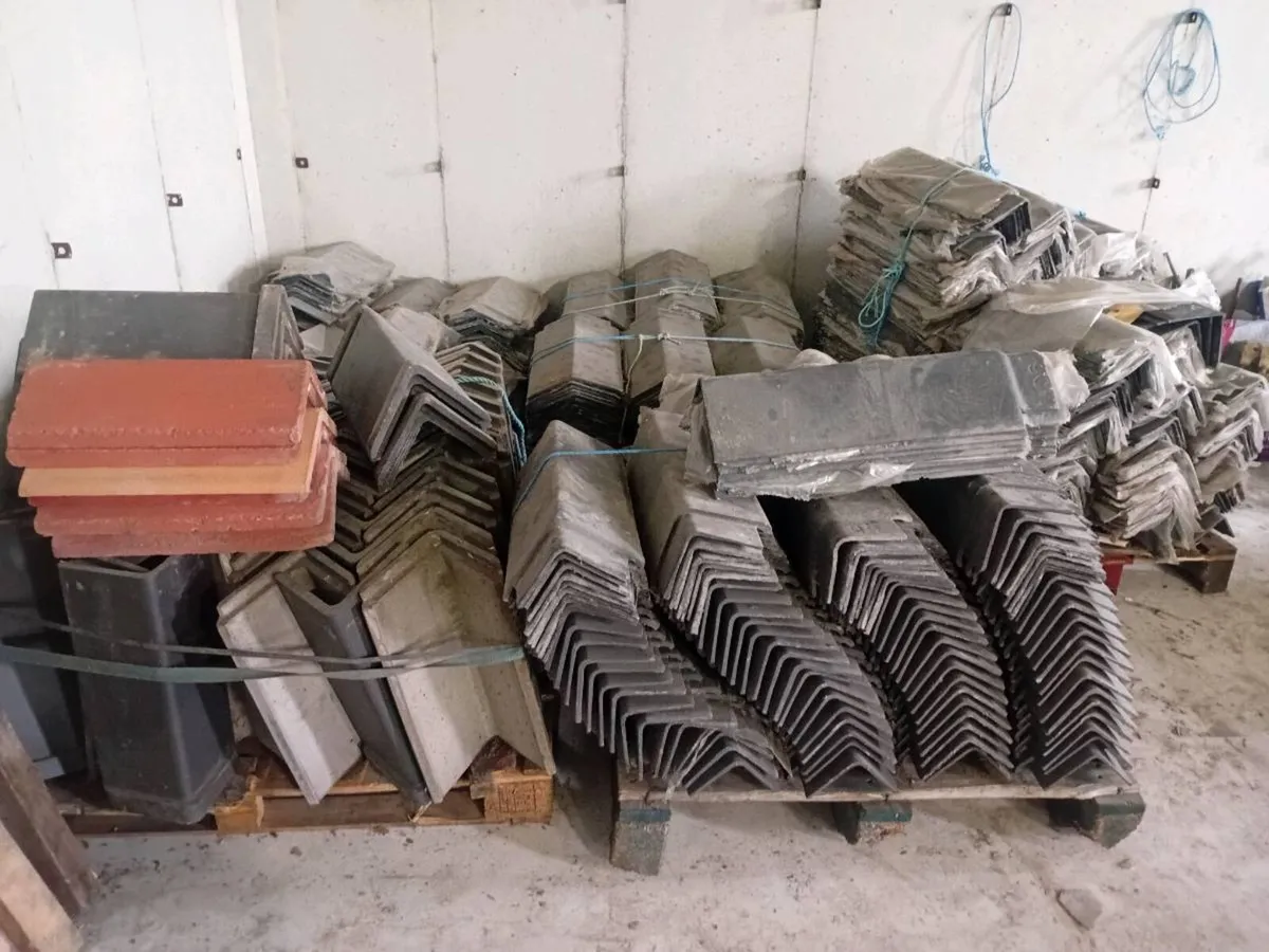 1100 Fibre cement ridges and clay ridges - Image 2